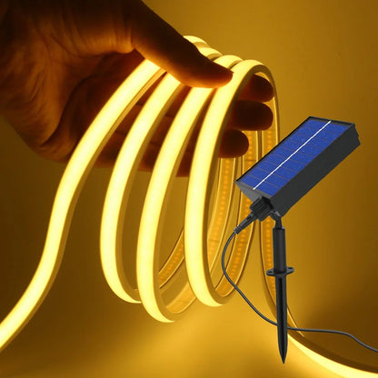 LineaSoft Glow | Subtiele solar lijnverlichting voor rustige tuinaccenten