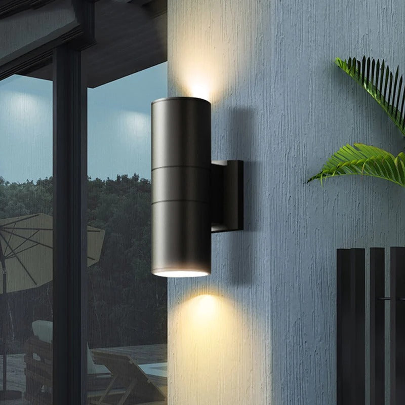 LineaFlux Wall | Krachtige LED buitenwandlamp met modern lichtaccent